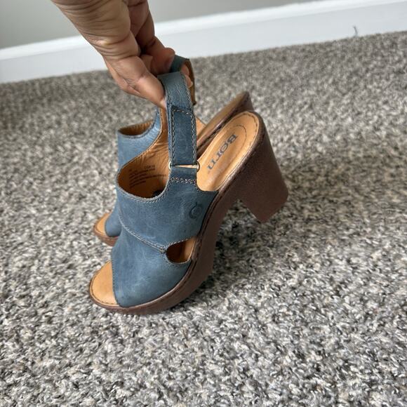 BORN WEKIVA Blue Leather Open Toe Slingback Pumps Sandals Block Heel Sz 7 Chunky - Picture 8 of 11